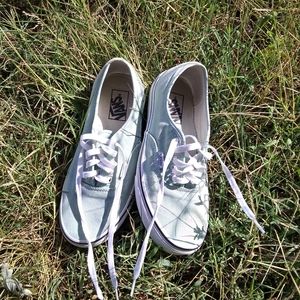 Low-Rise Vans Sneakers